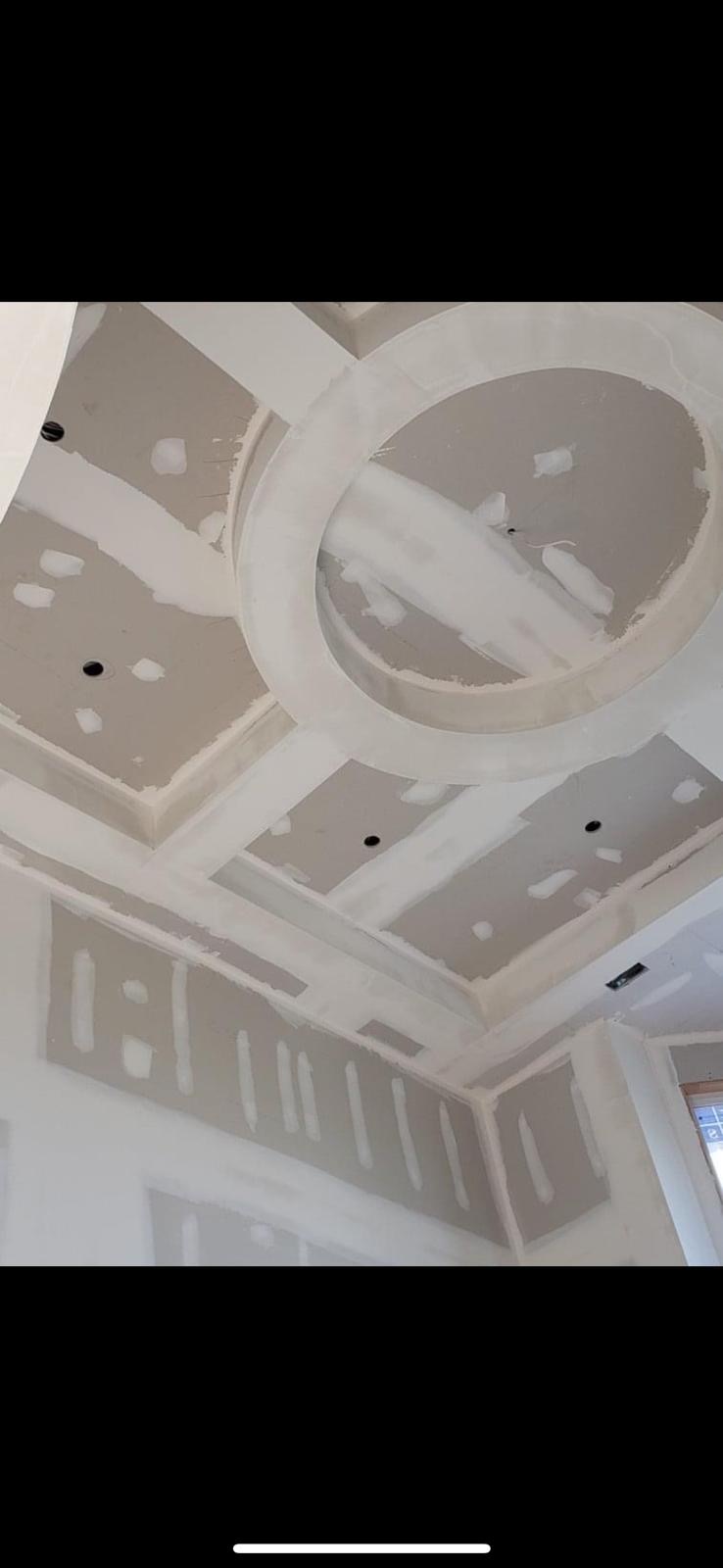 Circular ceiling feature and soffit details